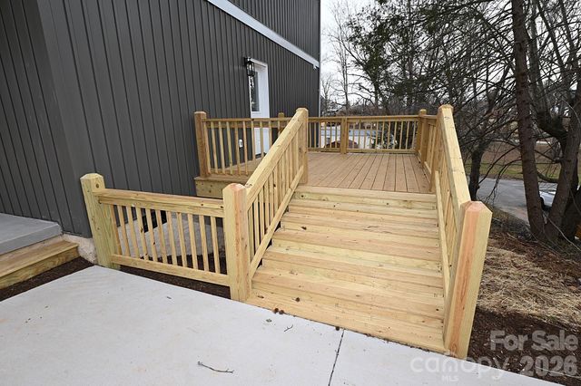 1135 Apple Lane, Granite Falls, NC 28630