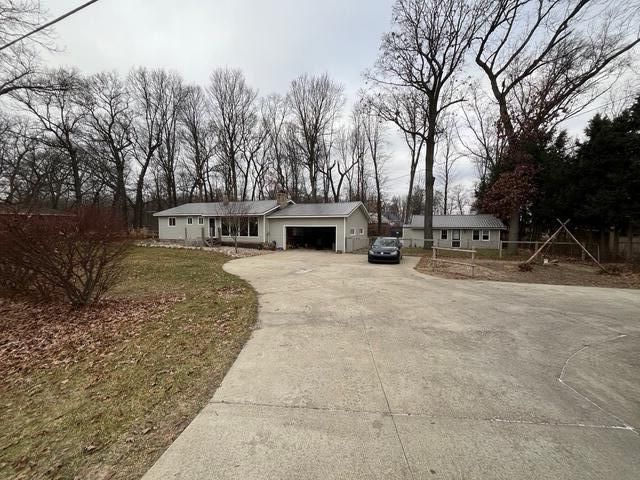 11834 W Carson city road Road, Greenville, MI 48838