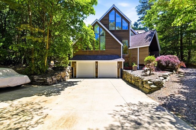 51 Deer Path, Hudson, MA 01749