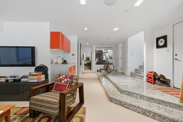 51 Deer Path, Hudson, MA 01749