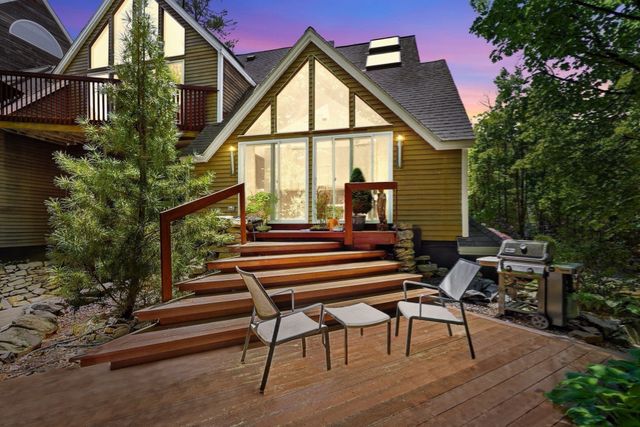 51 Deer Path, Hudson, MA 01749