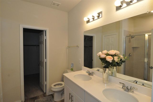 1717 T H Johnson DR, Taylor, TX 76574