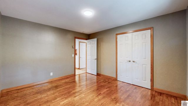 1511 Sycamore St, Murray, KY 42071