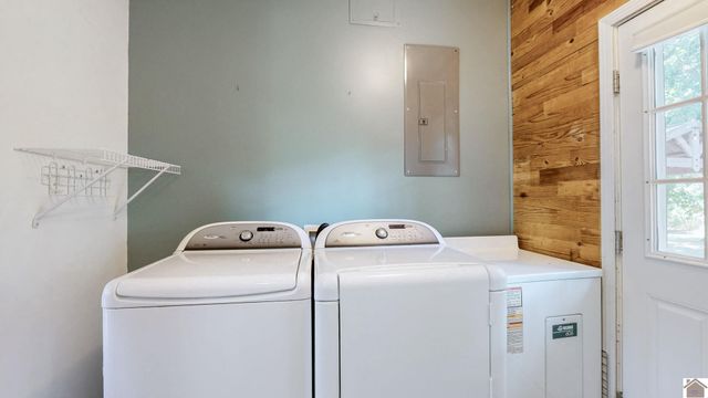 1511 Sycamore St, Murray, KY 42071