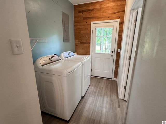 1511 Sycamore St, Murray, KY 42071