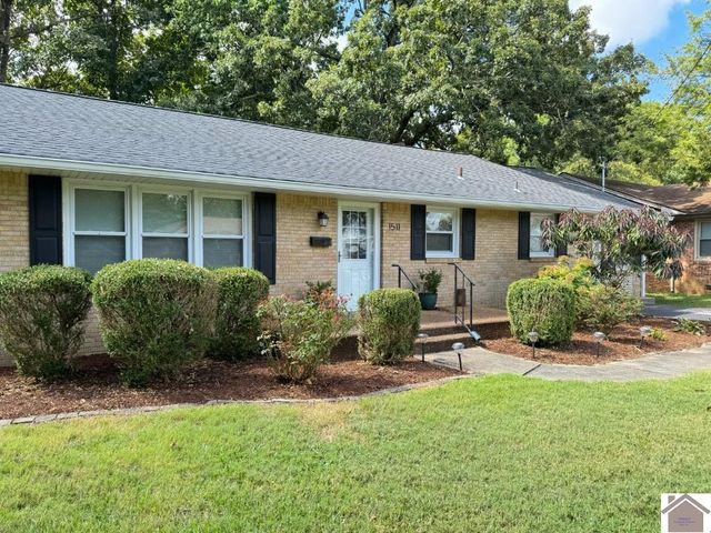 1511 Sycamore St, Murray, KY 42071