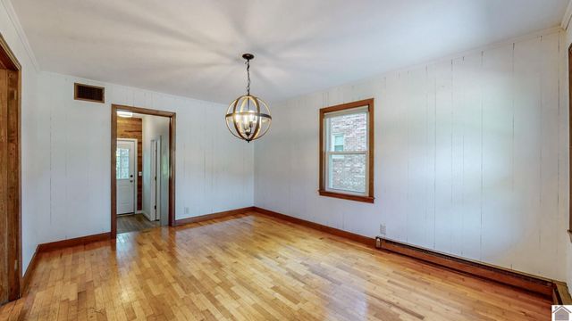 1511 Sycamore St, Murray, KY 42071