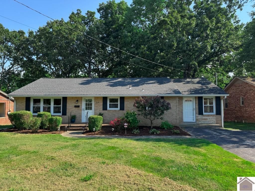 1511 Sycamore St, Murray, KY 42071