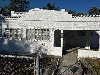 7714 NW 5th Ave EFF, Miami, FL 33150
