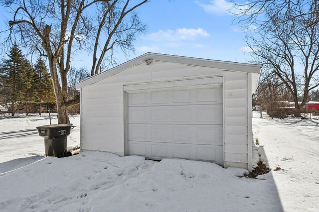 15610 Hamilton Street, Granger, IN 46530