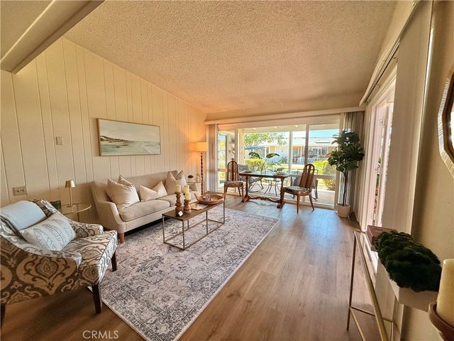 13560 Medinac Lane 102B, Seal Beach, CA 90740
