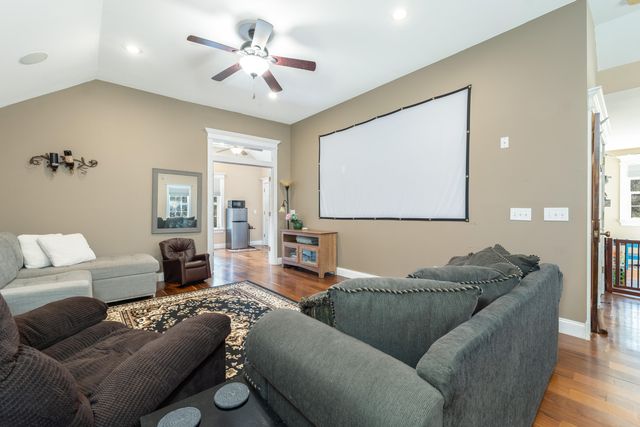 6440 St Anthony Drive, Hollywood, SC 29449