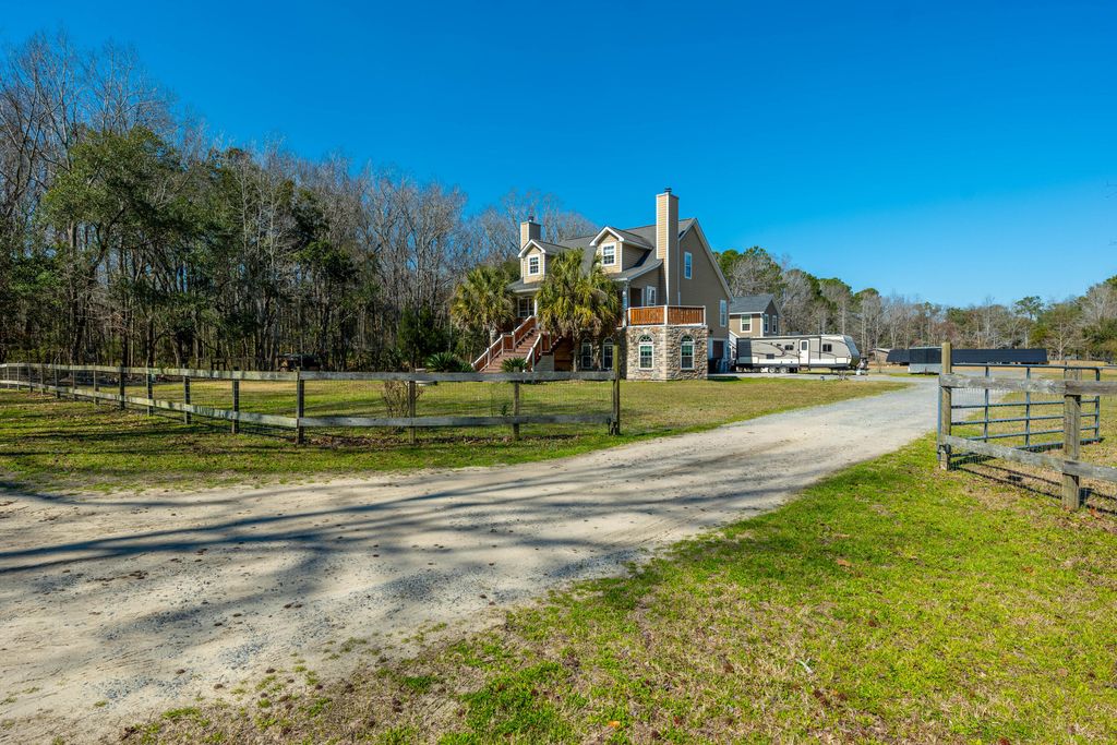 6440 St Anthony Drive, Hollywood, SC 29449