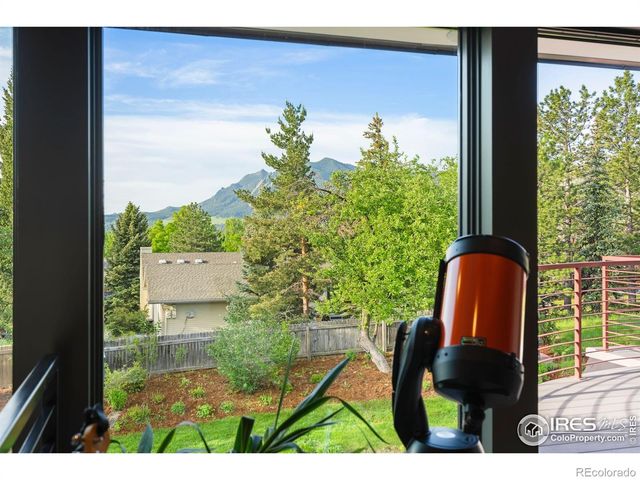 630 Northstar Court, Boulder, CO 80304