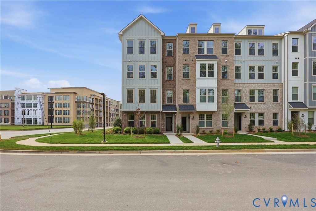 10109 Five Iron Run, Midlothian, VA 23112
