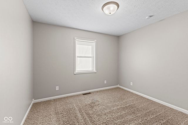 1282 Pin Oak Court, Martinsville, IN 46151