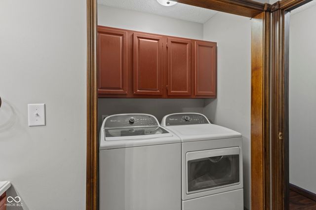 1282 Pin Oak Court, Martinsville, IN 46151