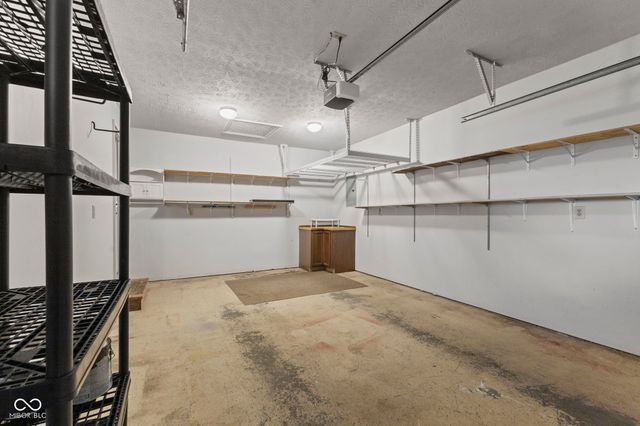 1282 Pin Oak Court, Martinsville, IN 46151