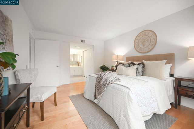 1801 Golden Rain Rd 3, Walnut Creek, CA 94595