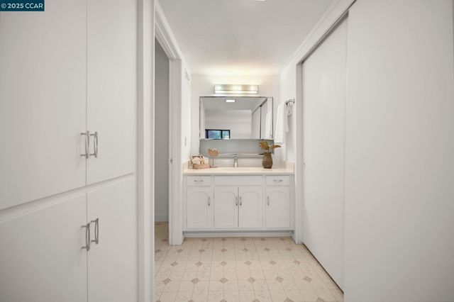 1801 Golden Rain Rd 3, Walnut Creek, CA 94595