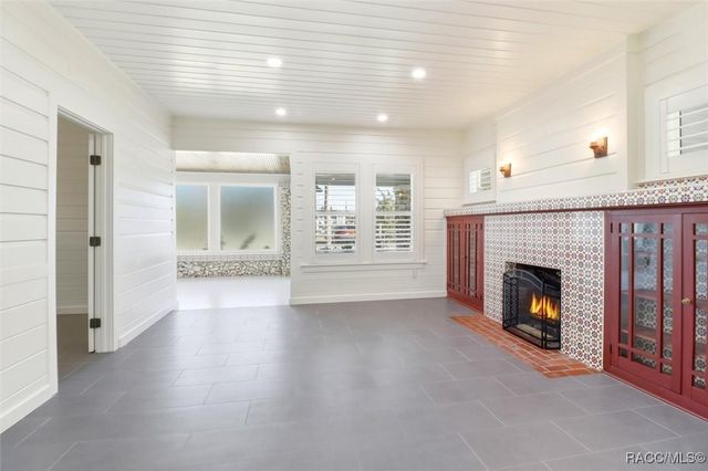 272 NE 3rd Street, Crystal River, FL 34428