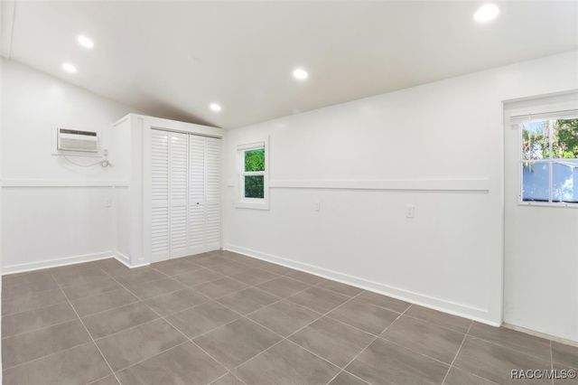 272 NE 3rd Street, Crystal River, FL 34428