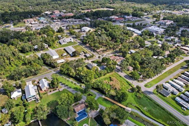 272 NE 3rd Street, Crystal River, FL 34428