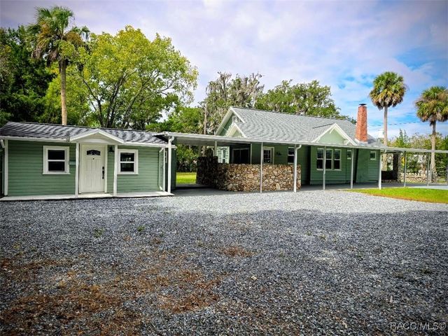 272 NE 3rd Street, Crystal River, FL 34428