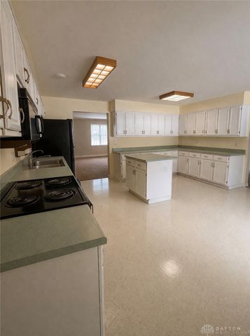 396 Towncrest Drive, Beavercreek, OH 45434