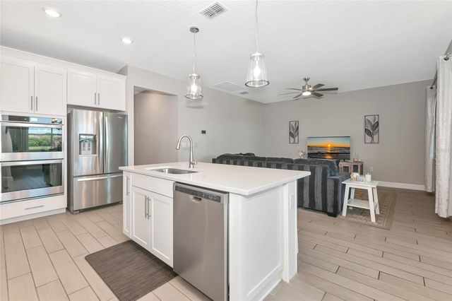 13513 FLAT WOODS TERRACE, Bradenton, FL 34211