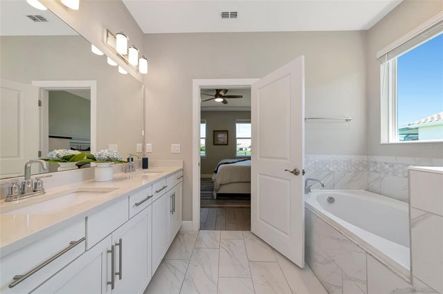 13513 FLAT WOODS TERRACE, Bradenton, FL 34211