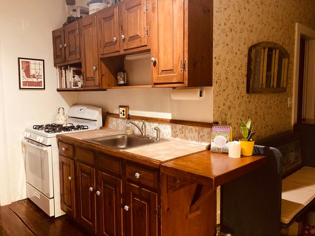 16 Tyng 16, Newburyport, MA 01950