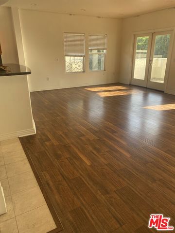 1862 S Bentley Avenue 101, Los Angeles, CA 90025