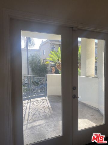 1862 S Bentley Avenue 101, Los Angeles, CA 90025