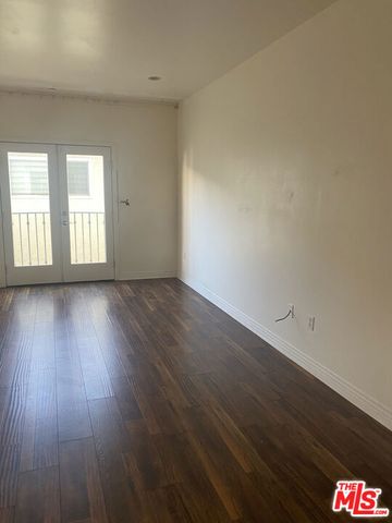 1862 S Bentley Avenue 101, Los Angeles, CA 90025