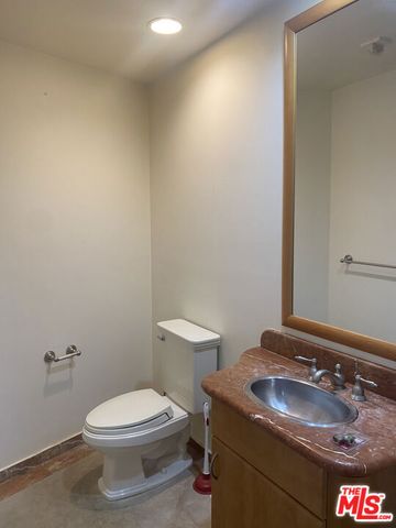 1862 S Bentley Avenue 101, Los Angeles, CA 90025