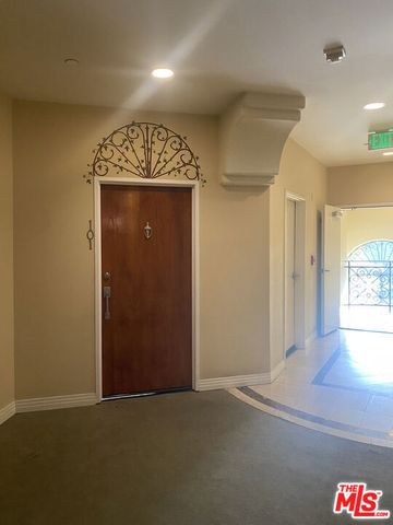 1862 S Bentley Avenue 101, Los Angeles, CA 90025