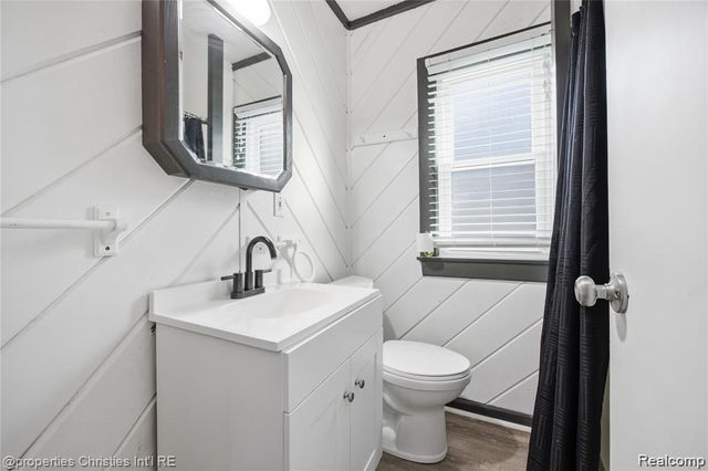 214 Woodsboro Drive 1, Royal Oak, MI 48067