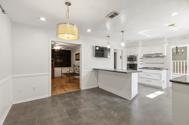 12035 Indian Wells Drive, Houston, TX 77066