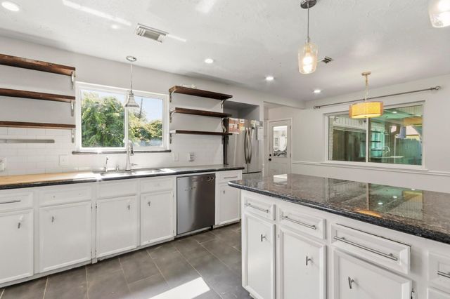 12035 Indian Wells Drive, Houston, TX 77066