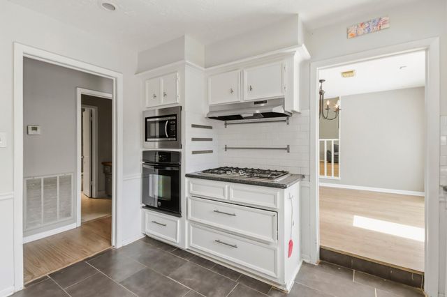 12035 Indian Wells Drive, Houston, TX 77066