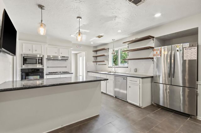 12035 Indian Wells Drive, Houston, TX 77066