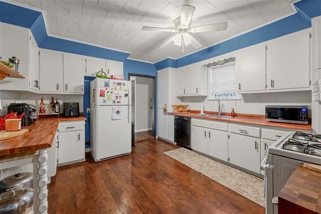 2112 Creole St Street, Lake Charles, LA 70601