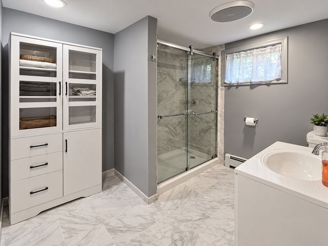 11 University Lane, Methuen, MA 01844