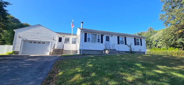 11 University Lane, Methuen, MA 01844