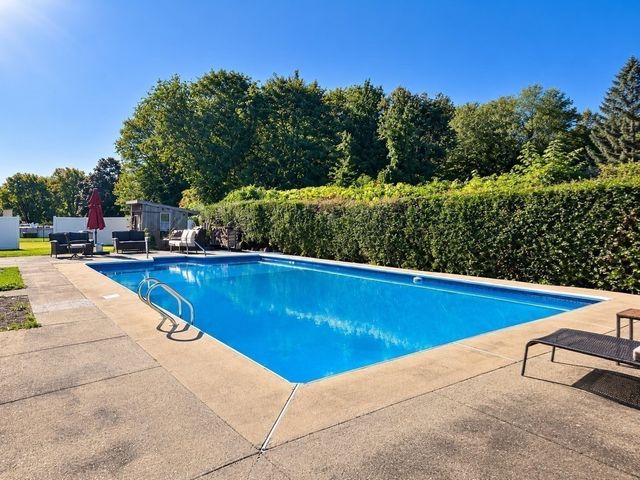11 University Lane, Methuen, MA 01844