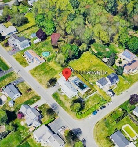 11 University Lane, Methuen, MA 01844