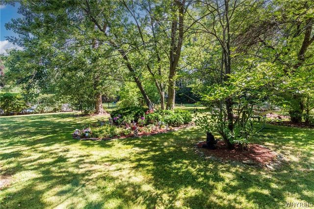 5373 Elm Drive, Lewiston, NY 14092