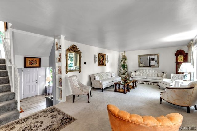 5373 Elm Drive, Lewiston, NY 14092