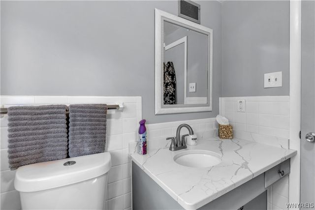 5373 Elm Drive, Lewiston, NY 14092